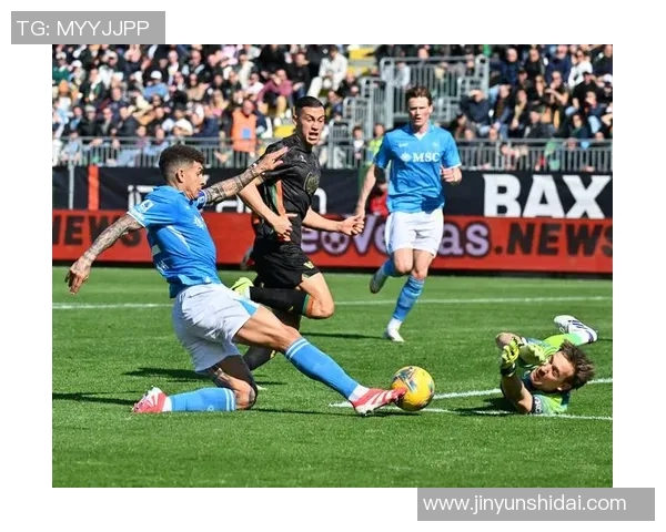 会用足球跳舞的球星让赛场变成舞台展现运动与艺术的完美融合 会用足球跳舞的球星让赛场变成舞台展现运动与艺术的完美融合