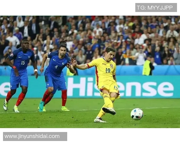 历届足球球星17号球员盘点及其精彩表现分析 历届足球球星17号球员盘点及其精彩表现分析