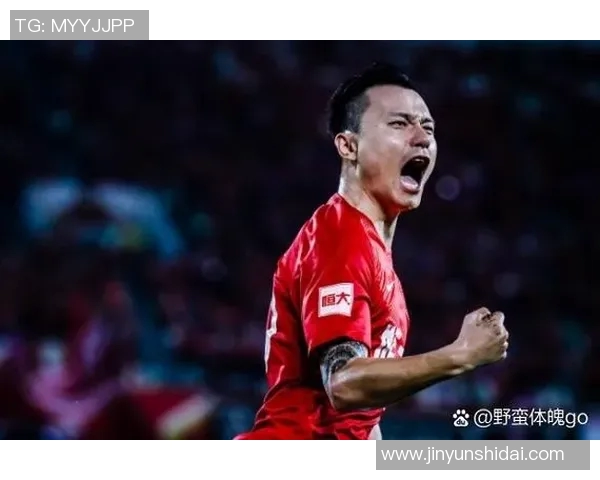 17岁足球新星闪耀绿茵场青春热血开启传奇征程