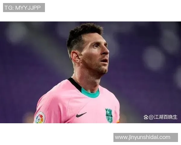 足球场上那些全能球星盘点:技术全面助球队攻守平衡的传奇人物